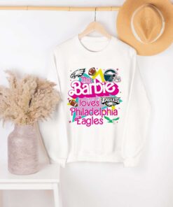 This Barbie Loves Philadelphia Unisex T-Shirt, Sweatshirt, Hoodie Shirt