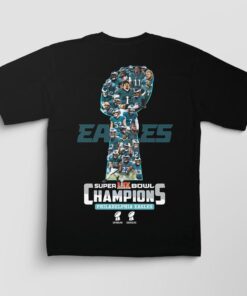 Philadelphia Eagles Super Bowl LII Champions Graphic Tee - Gildan 5000 Heavy Cotton Unisex Shirt