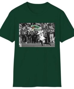 Saquon Barkley Backwards Hurdle Jump Shirt - Celebrate Athletic Excellence
