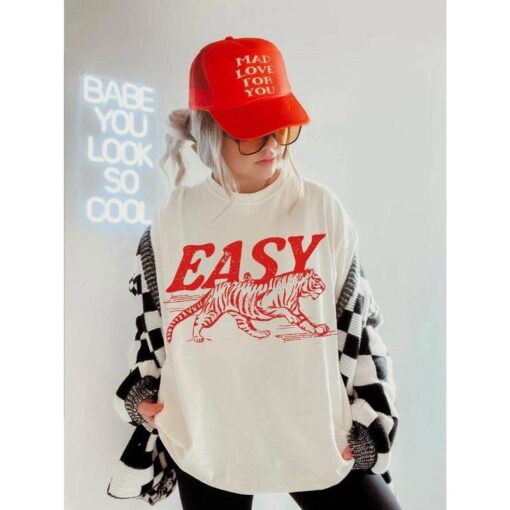 Trendy Easy Tiger Vintage Tee - Retro Festival Oversized T-Shirt