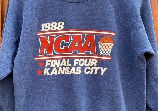 1988 Vintage NCAA Final Four Tournament Kansas City Crewneck Sweatshirt - Image 2