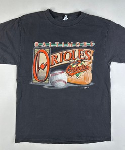1995 Baltimore Orioles T-Shirt - MLB Baseball with Vintage NCAA Shirts