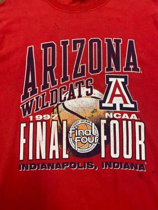 1997 Final Four Arizona Wild Cats Sweatshirt - American Football Style for True Fans - Image 2