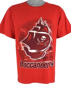 1997 Vintage NFL Tampa Bay Buccaneers T-Shirt Unisex Sport Sweatshirt Hoodie Gift with College Shirts