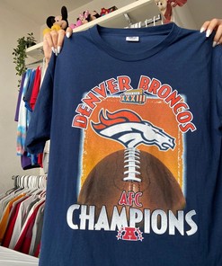 1998 NFL Denver Broncos Graphics Sweatshirt T-shirt - Ideal Gift for Vintage NCAA Shirts & NFL Fans