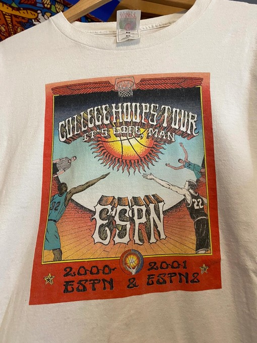 2000 College Basketball Tour Vintage Shirt - NCAA Shirts for Men - Image 2