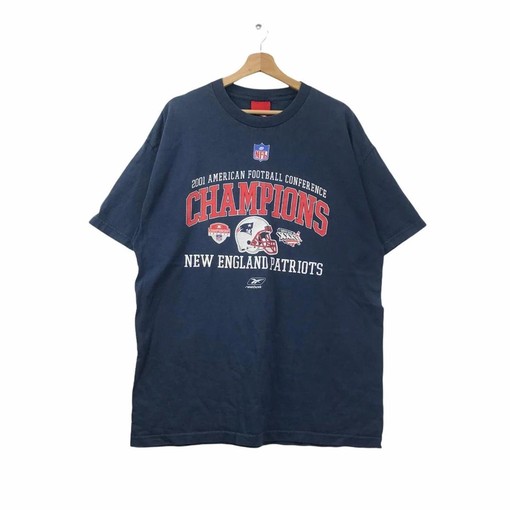 2001 New England Patriots Champion Sweatshirt T-shirt, An NFL Classic