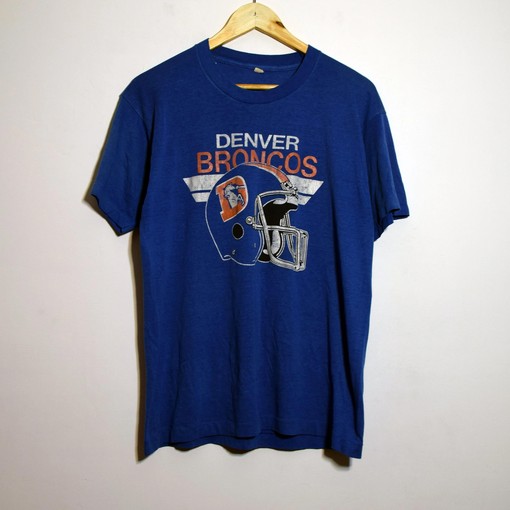 80s NFL Football Teams Gifts Denver Broncos T-Shirt Sweatshirt T-shirt