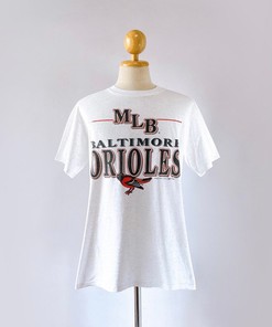 90S Baltimore Orioles MLB Baseball T-Shirt - Vintage Retro Tee with NCAA Shirts for Men