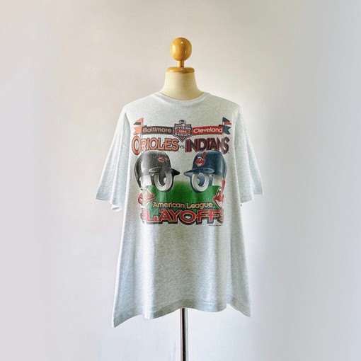90S Cleveland Indians Vs Baltimore Orioles MLB Baseball Tee for Sports Fans