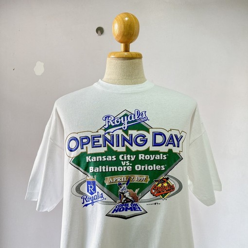 90S Kansas City Royals Vs. Baltimore Orioles MLB Tee for Sports Fans - Image 2