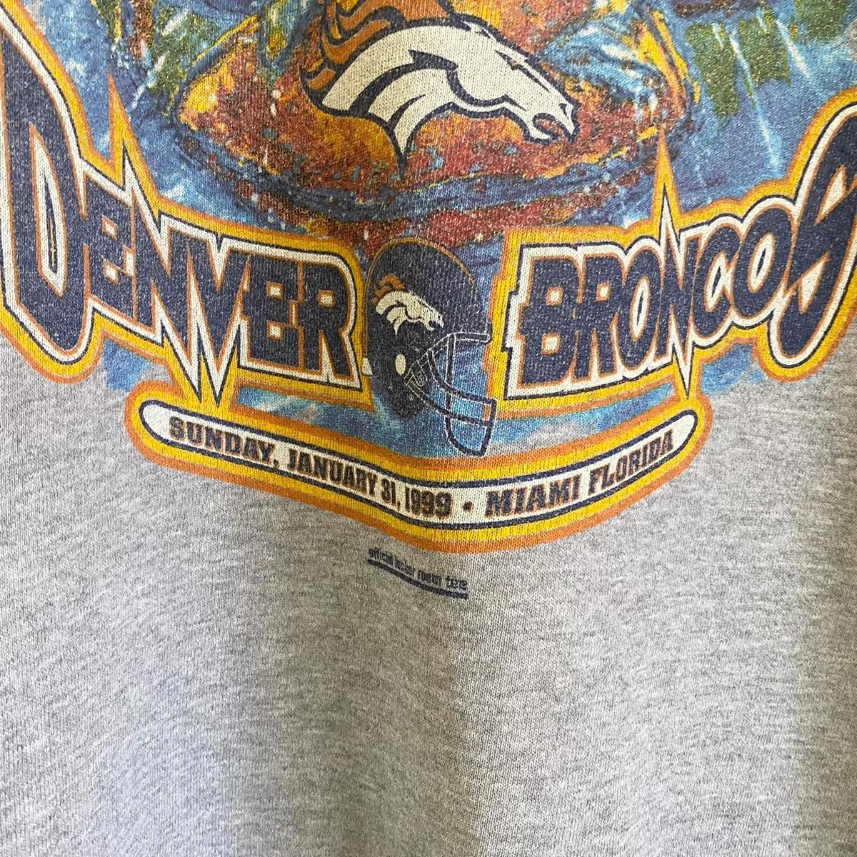 90s NFL Denver Broncos Vintage Style Sweatshirt T-shirt for Football Fans - Image 2