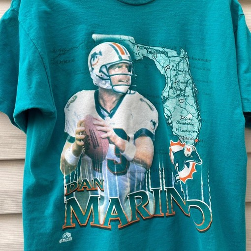 90s Pro Player Dan Marino Player Vintage Style Sweatshirt T-shirt, NCAA Football Teams Gifts for Fans - Image 2