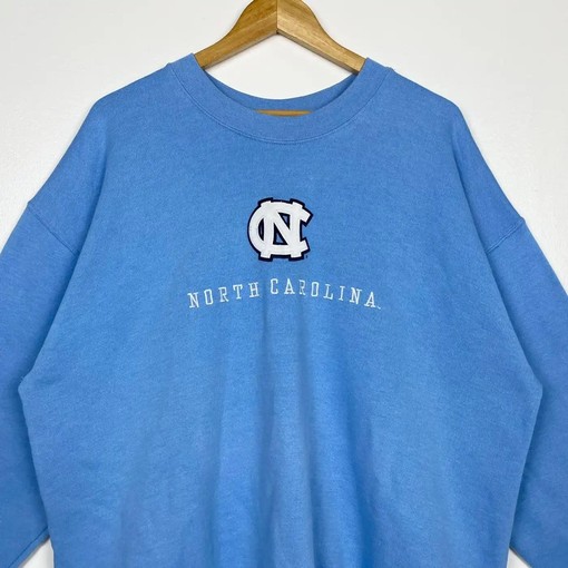 90s University of North Carolina Tar Heels Sweatshirt Hoodie Football Game Day T-Shirt Lover - Image 2