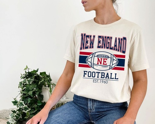AFC Fan Shirt, NFL Shirt with Vintage New England Football Sweatshirt and NCAA Shirts for Men - Image 4