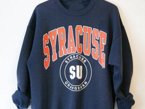 Add This Vintage Style Penn State Shirt and Sweatshirt to Your Wardrobe - Perfect for NCAA Sport Shirts - Image 2