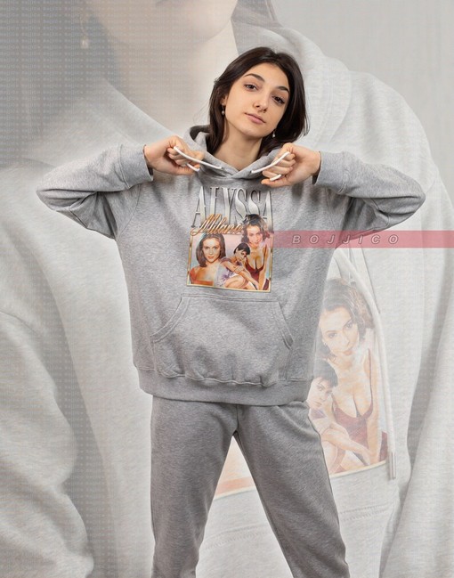 Alyssa Milano Vintage Sweater, Alyssa Milano Homage Sweater, Alyssa Milano Fan Tees, Movie fans gifts - Image 2
