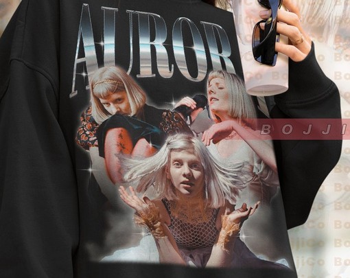 Aurora Runaway Homage Sweater - Minimalist Movie Shirts for Women - Image 4