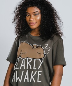Bearly Awake Pun Bear T-Shirt, Lazy Tired Men's T-Shirt, Bearly Dad Father's Day Shirt, Funny Movie Shirts for Men