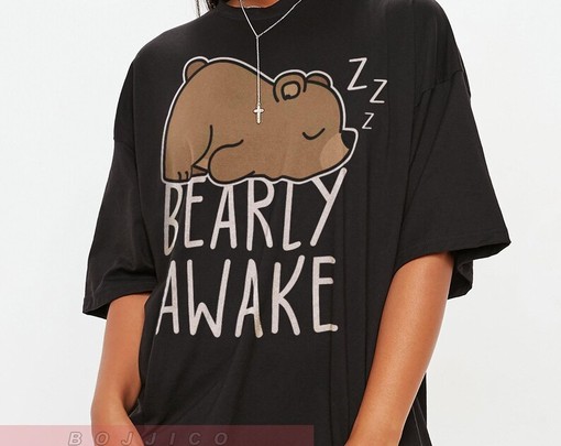 Bearly Awake Pun Bear T-Shirt, Lazy Tired Men's T-Shirt, Bearly Dad Father's Day Shirt, Funny Movie Shirts for Men - Image 2