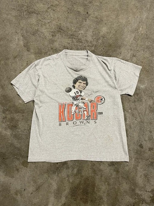 Bernie Kosar Cleveland Browns Vintage Style NFL Sweatshirt T-shirt - Ideal Gift for Fans - American University T Shirt