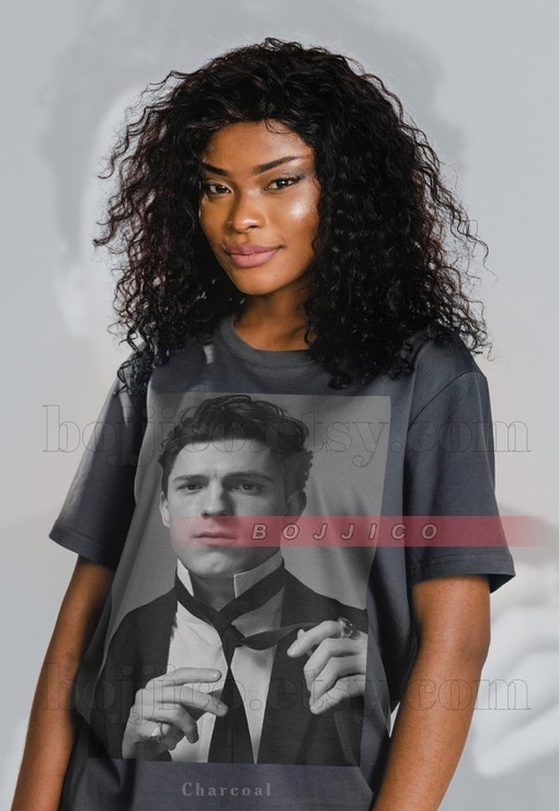 Best Tom Holland Homage Tshirt, Tom Holland Vintage Shirt, Tom Holland Fan Tees, Classic Movie T Shirts for Men