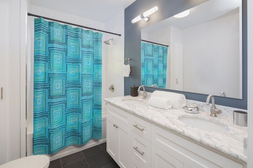 Block Print Retro Shower Curtain with Blue, Green, and Yellow - Image 2