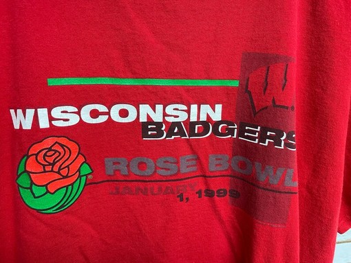 Celebrate the Badgers' 1999 Rose Bowl with a Vintage University of Wisconsin Football Tee - Image 3