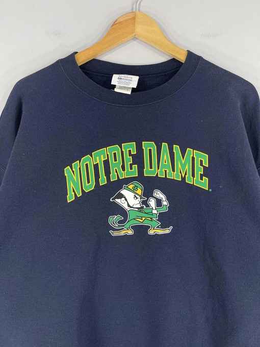 Champion Notre Dame Fighting Irish NFL Football Sweatshirt T-shirt, Show Your College Pride - Image 2