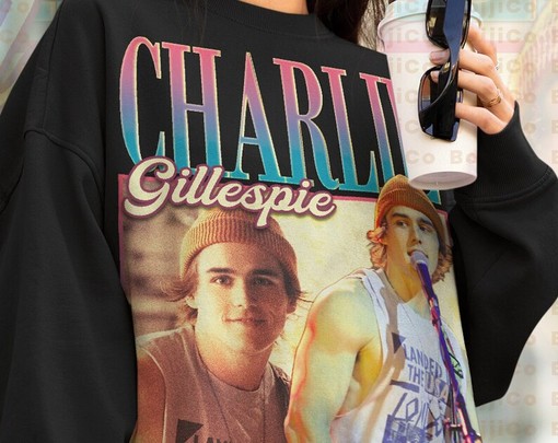Charlie Gillespie JuIie the Phantoms SweatShirt, Luke Patterson Runt Fantasmas Actor Sweater - Movie Fans Gifts - Image 4