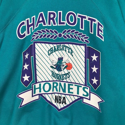Charlotte Hornets Vintage Style Crewneck Sweatshirt Pullover - NBA 90s - Image 2