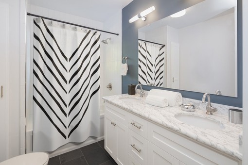 Chic Boho Chevron Shower Curtain - Modern Abstract Line Art for Bohemian Bathroom Decor - Image 2