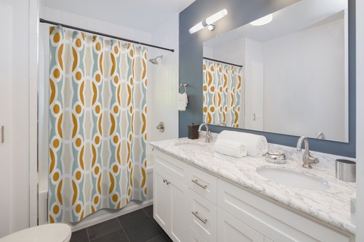 Chic Contemporary Shower Curtain for College Dorm and Bathroom - Image 2