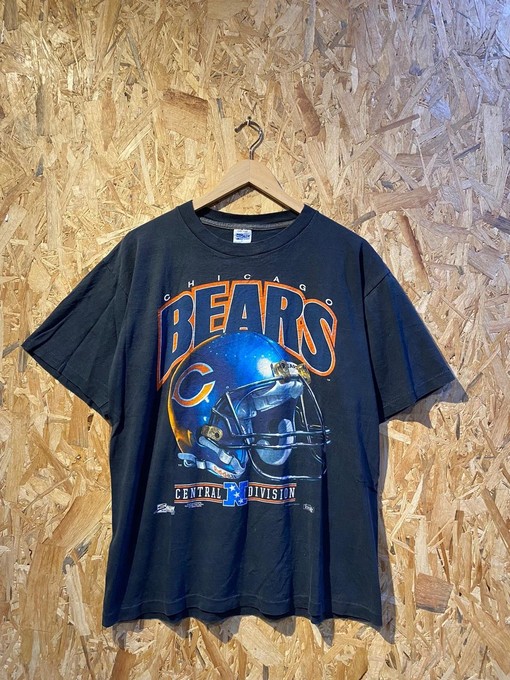 Chicago Bears NFL Team Vintage Style Sweatshirt T-shirt, Perfect Gift for Football Fans