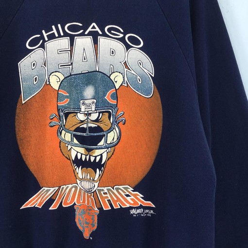 Chicago Bears NFL Vintage Style 90s Sweatshirt T-shirt, Football Fans Must-have - Image 2