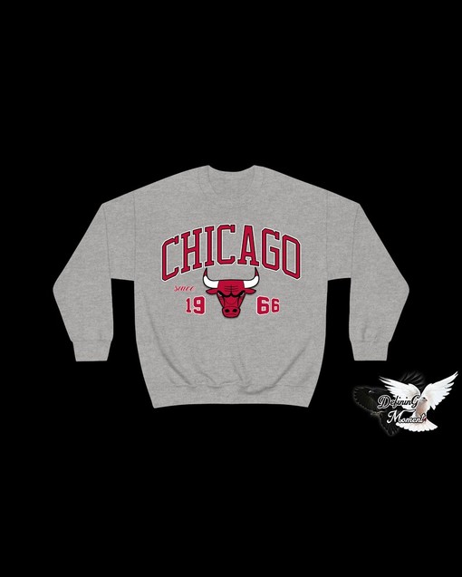 Chicago Bulls Retro NBA Sweatshirt Sweater Crewneck - Vintage Hoops Apparel - Image 4