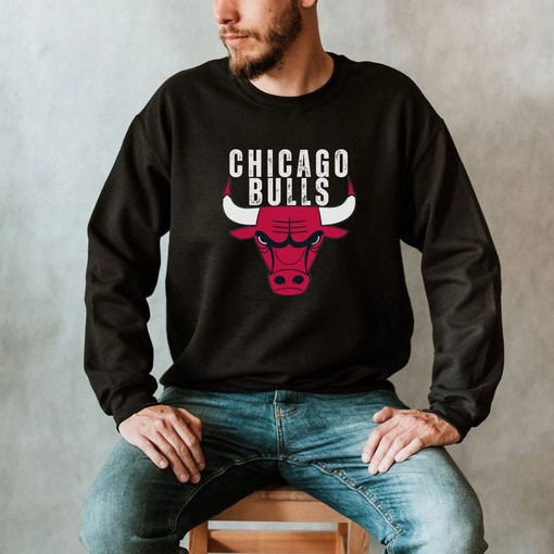 Chicago Bulls Tee, Sweatshirt, Hoodie - Hoops Apparel for Fans