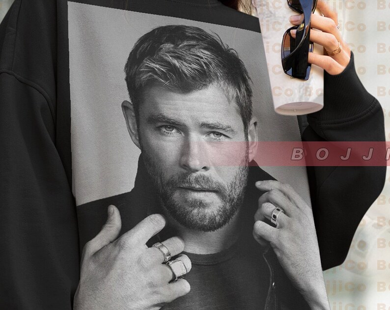 Chris Hemsworth Vintage Sweatshirt, Fan Tees for Chris Hemsworth Fans - Movie Shirts for Men - Image 4
