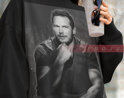 Chris Pratt Fan Tee - Retro 90s Sweater for Movie Lovers - Image 4