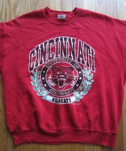 Cincinnati Bearcats Vintage Style - NCAA Crewneck Sweatshirt and T-Shirt