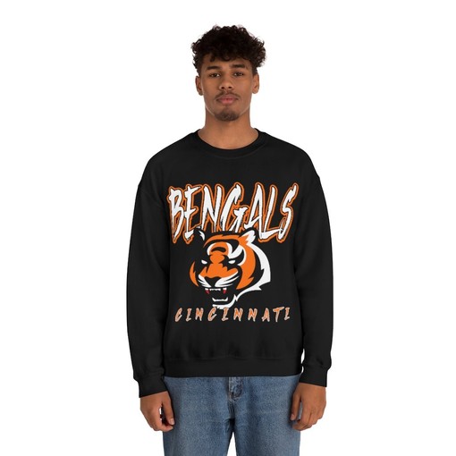 Cincinnati Bengals HALLOWEEN Retro NFL American Football Lover Sweatshirt Hoodie - Spooky Edition! - Image 3