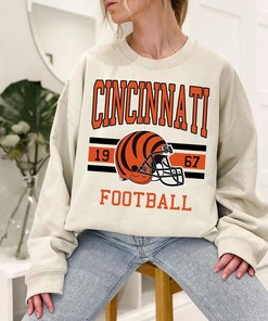 Cincinnati Football Sweatshirt, Vintage Retro NFL Shirt for Cincinnati Fans, Sport Shirts Men
