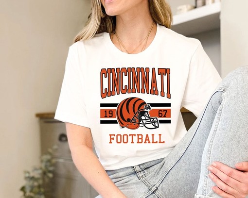 Cincinnati Football Sweatshirt, Vintage Retro NFL Shirt for Cincinnati Fans, Sport Shirts Men - Image 3