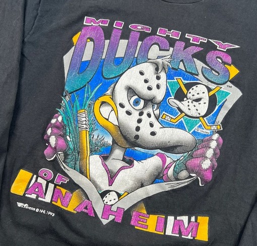 Classic 90s Anaheim Mighty Ducks Crewneck Sweatshirt - Cozy Hoodie T-Shirt for Fans - Image 2