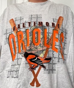 Classic Baseball Apparel: Vintage 1997 Baltimore Orioles T-Shirt with Retro Design