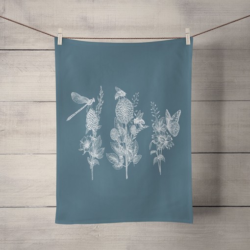 Classic Botanical Sage Shower Curtain with Coordinated Bath Mat and Towels for Timeless Elegance - Image 2