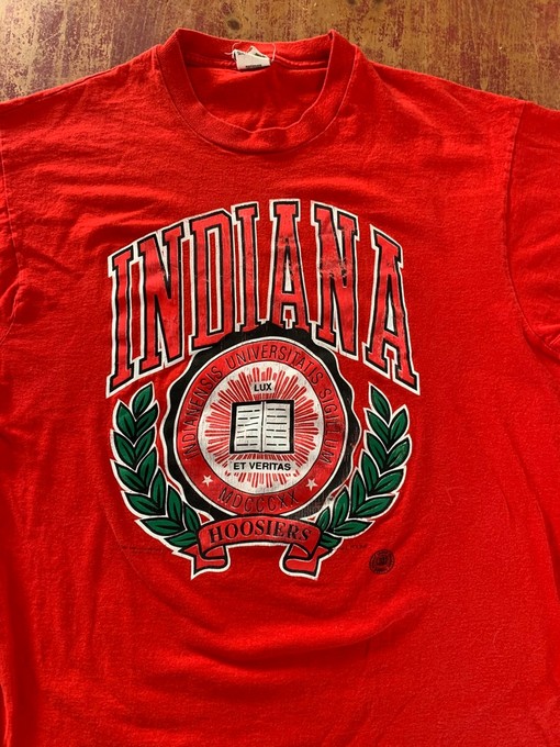 Classic Vintage Indiana Hoosiers T-Shirt for NCAA Fans - Wear Your State University Pride - Image 2