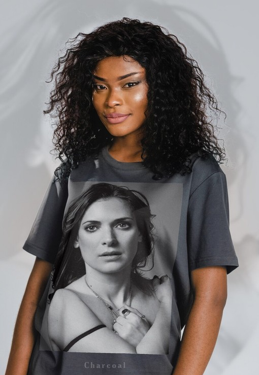 Classic Winona Ryder Tee, Retro Photo Fan Art Design 90s Style Shirt