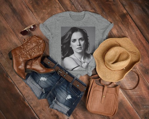 Classic Winona Ryder Tee, Retro Photo Fan Art Design 90s Style Shirt - Image 3