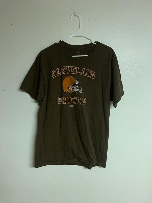 Cleveland Browns Vintage Sweatshirt T-Shirt - Ideal Gift for NFL Fans